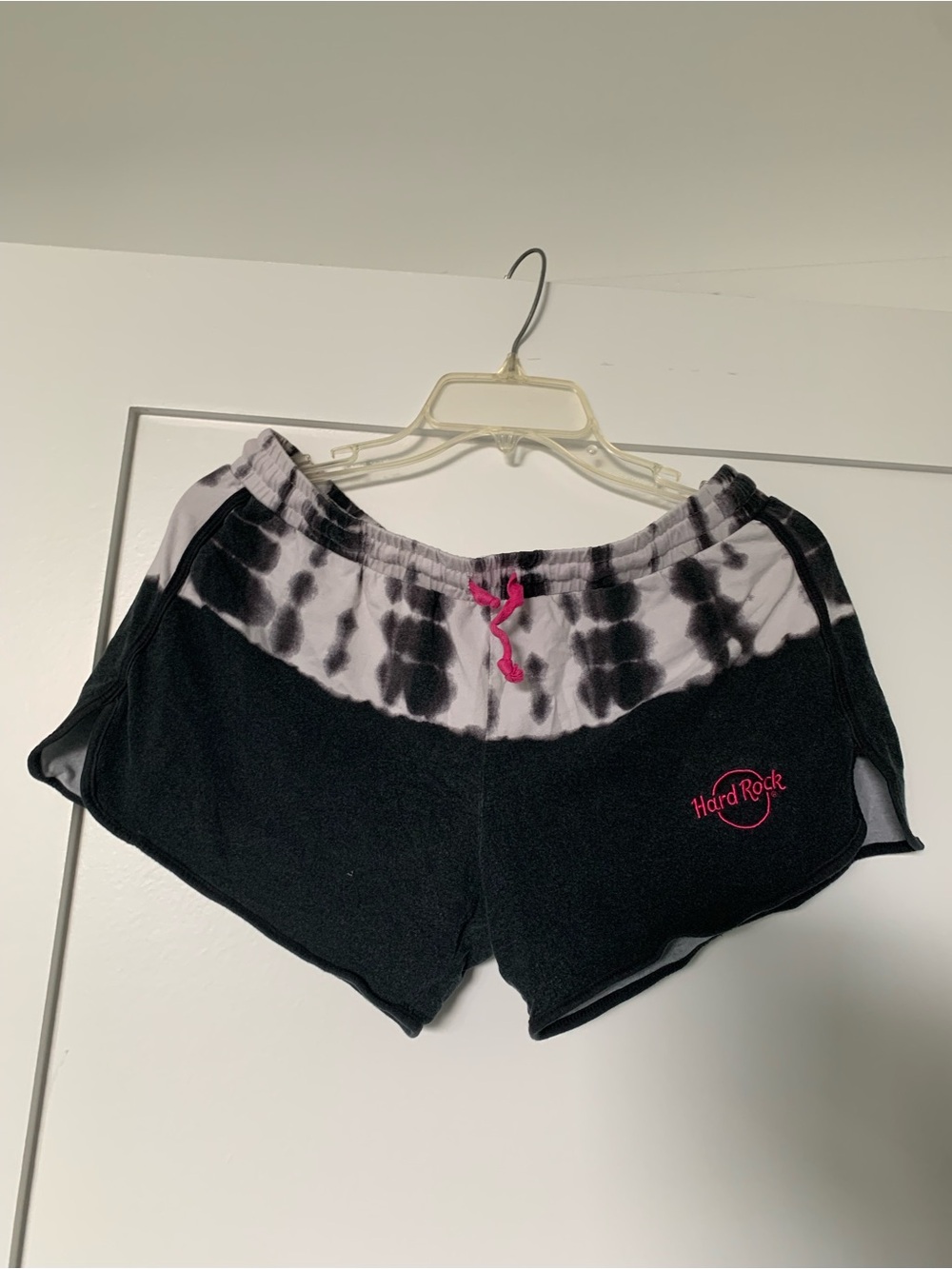 Hard Rock Cafe Black Tie-Dye Waistband Women's Shorts